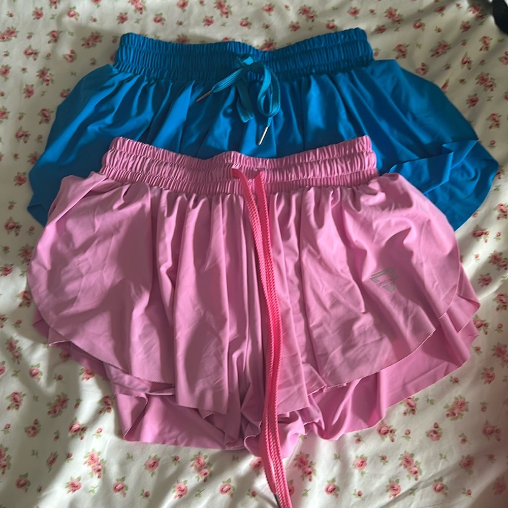 blue and pink luogonzi flowy shorts size S